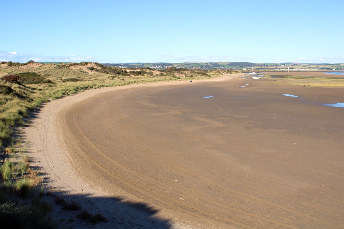 Broad Sands