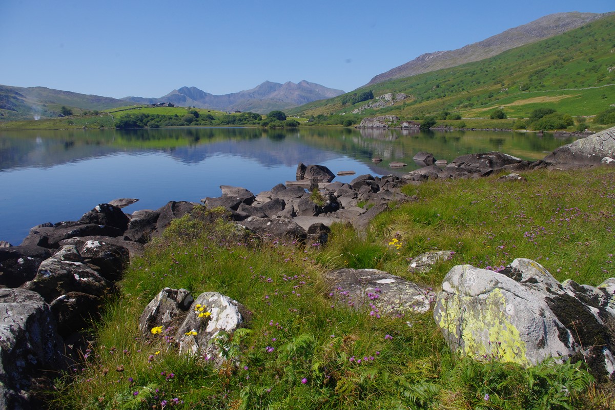 Towards Snowdon